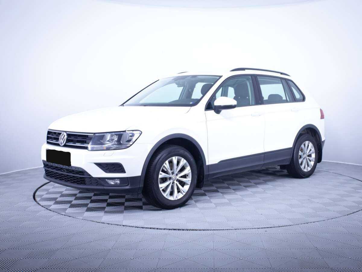 Volkswagen Tiguan 2018 года с пробегом. Посмотреть фото