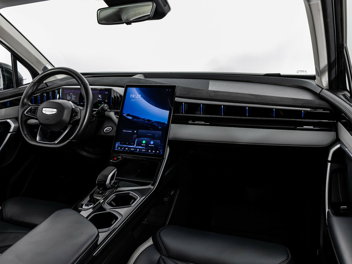 Geely Atlas 2023 года с пробегом. Фото: #7