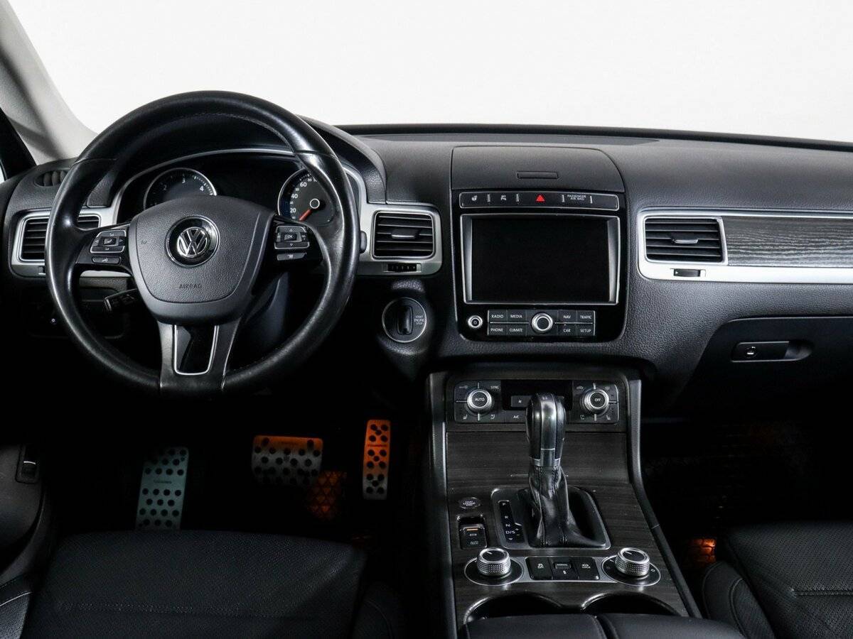 Volkswagen Touareg 2015 года с пробегом. Фото: #11