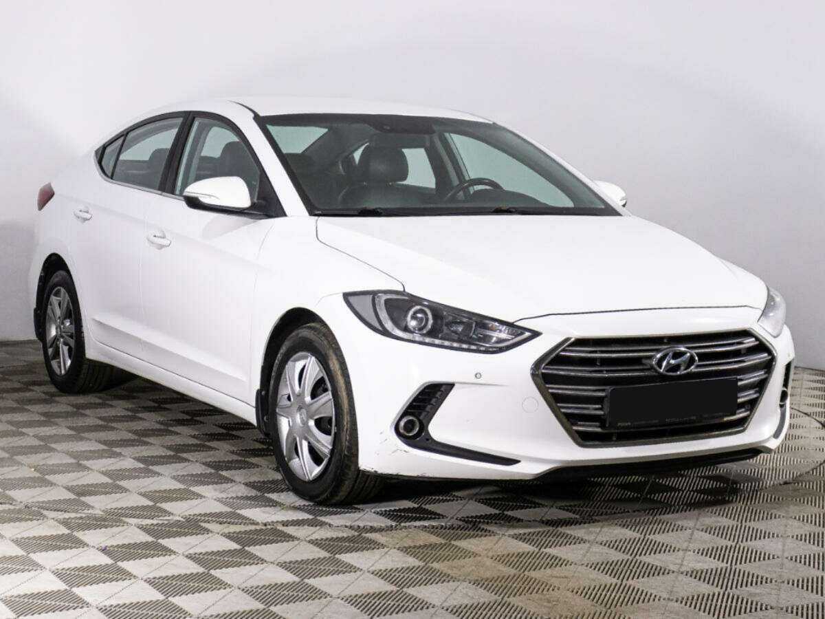 Hyundai Elantra 2016 года с пробегом. Фото: #2