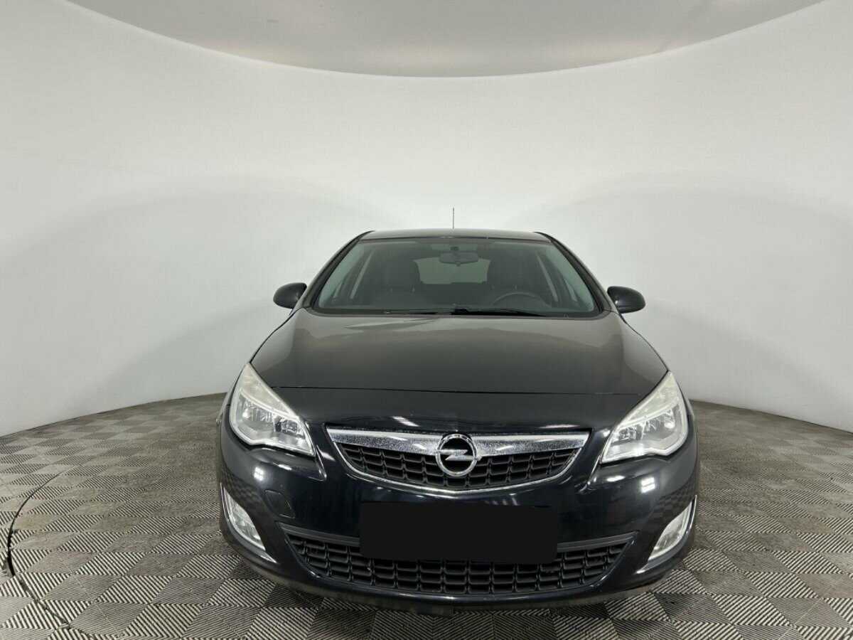 Opel Astra 2012 года с пробегом. Фото: #1