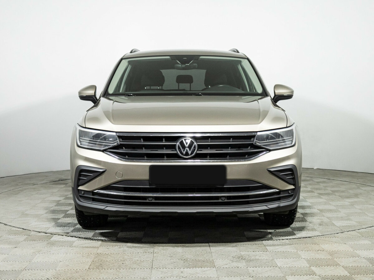 Volkswagen Tiguan 2021 года с пробегом. Фото: #1