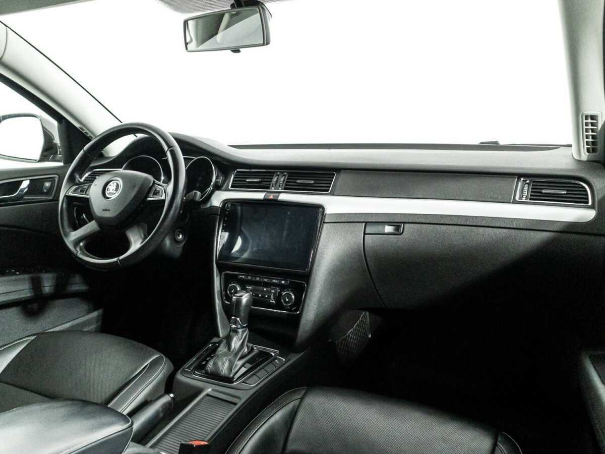 Skoda Superb 2014 года с пробегом. Фото: #8