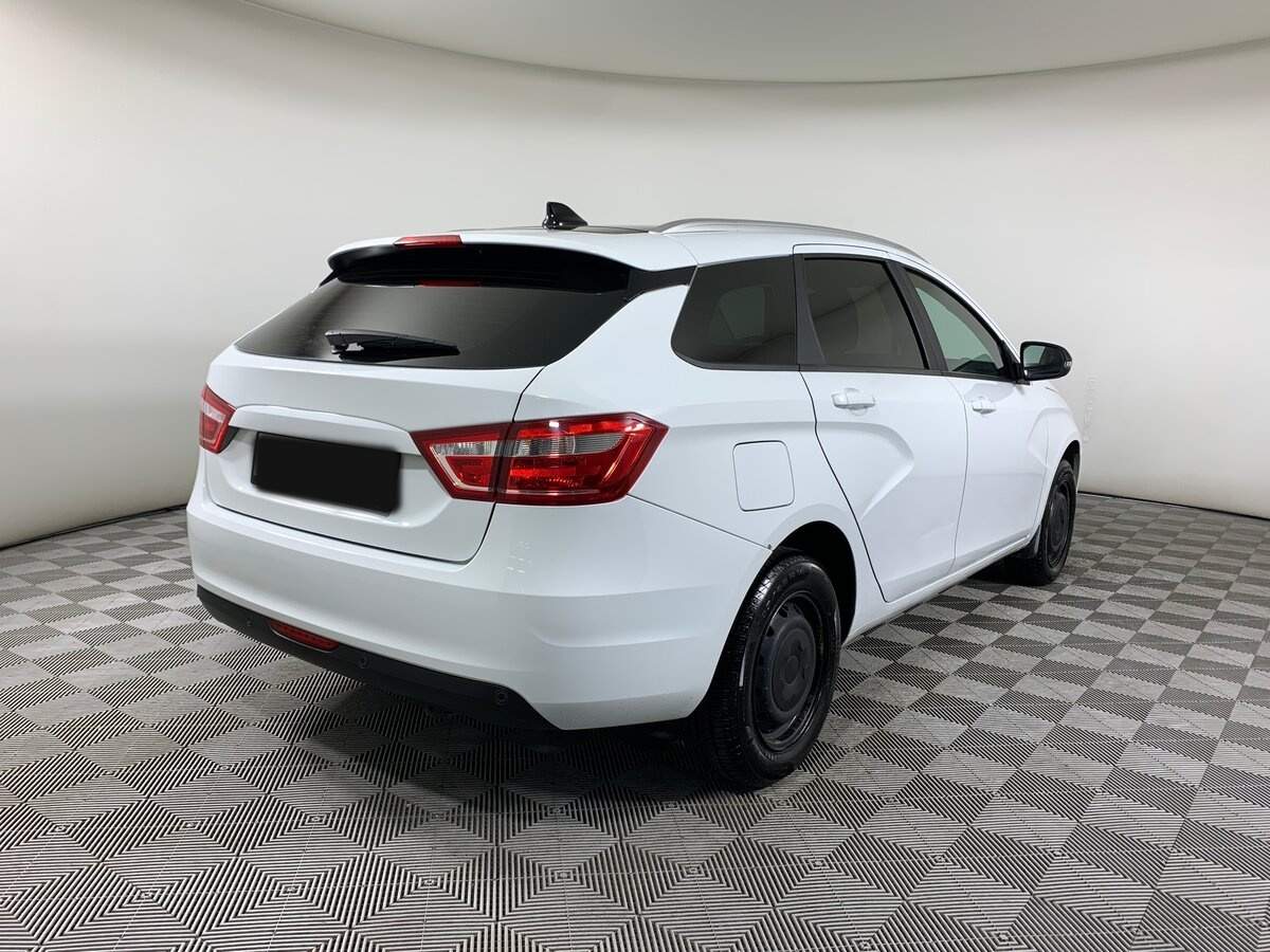 Lada (ВАЗ) Vesta 2021 года с пробегом. Фото: #4