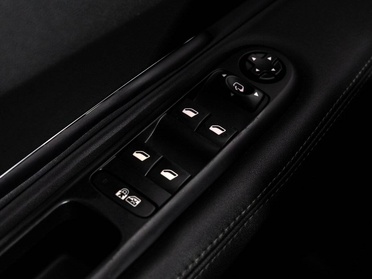 Peugeot 3008 2014 года с пробегом. Фото: #18