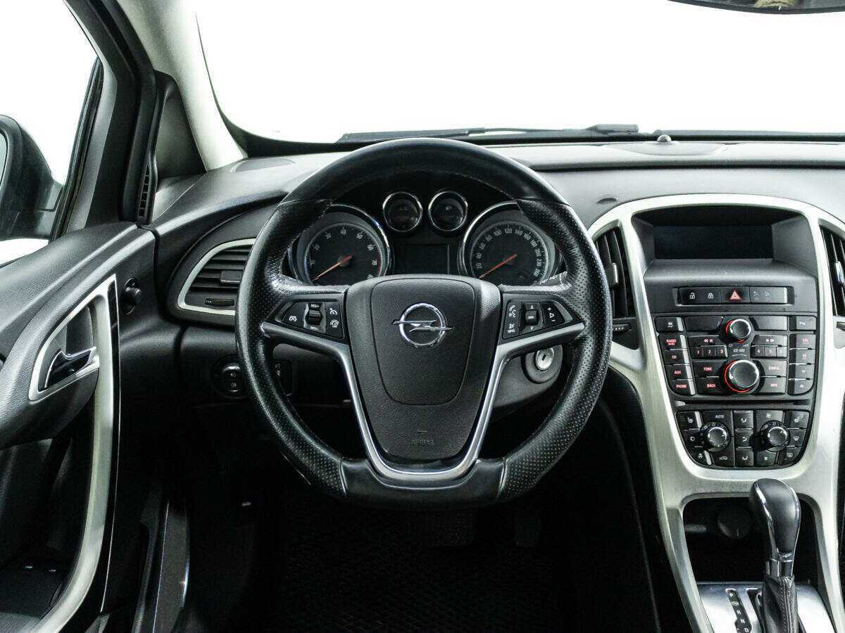 Opel Astra 2012 года с пробегом. Фото: #15