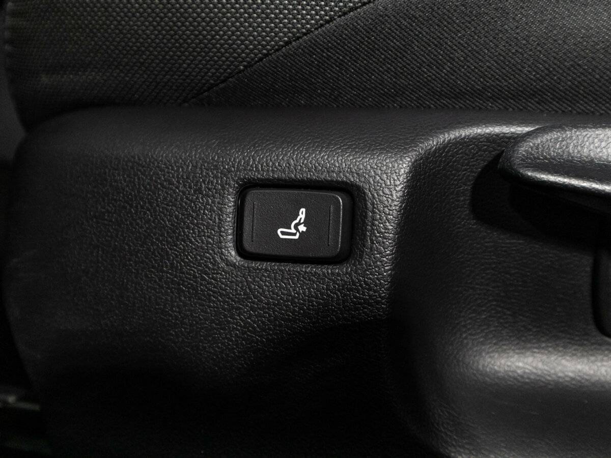 Toyota C-HR 2020 года с пробегом. Фото: #19