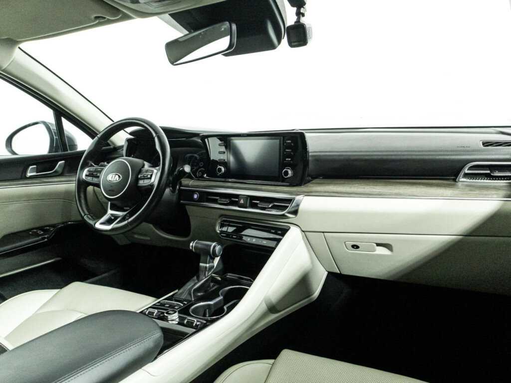 Kia K5 2021 года с пробегом. Фото: #8