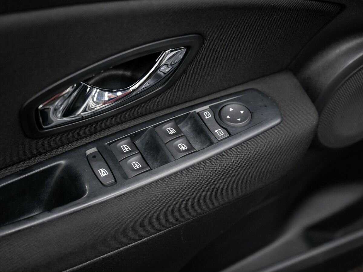 Renault Fluence 2013 года с пробегом. Фото: #14