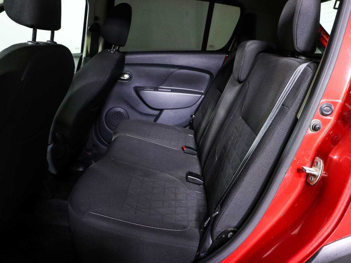 Renault Sandero 2016 года с пробегом. Фото: #9