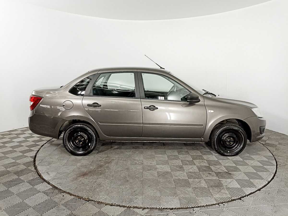 Lada (ВАЗ) Granta 2018 года с пробегом. Фото: #3