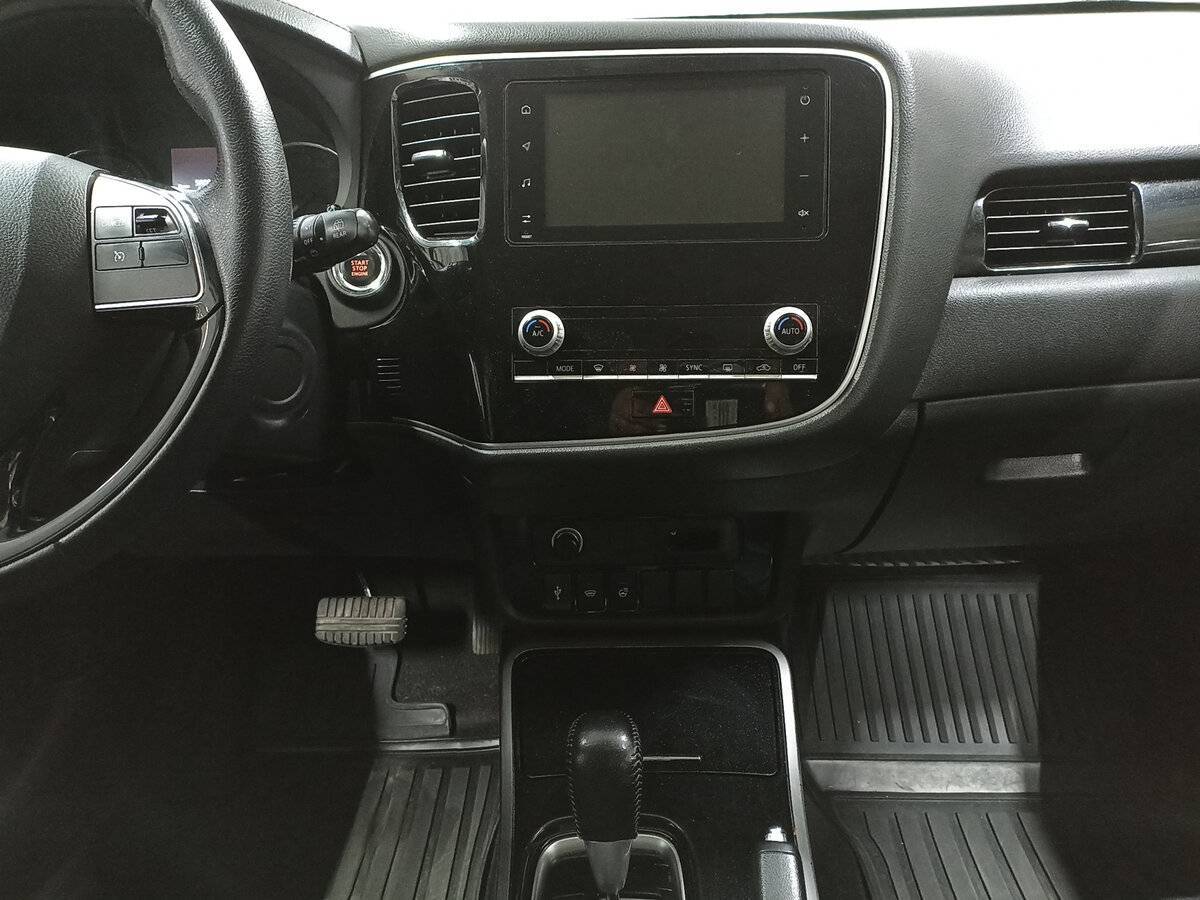 Mitsubishi Outlander 2020 года с пробегом. Фото: #14