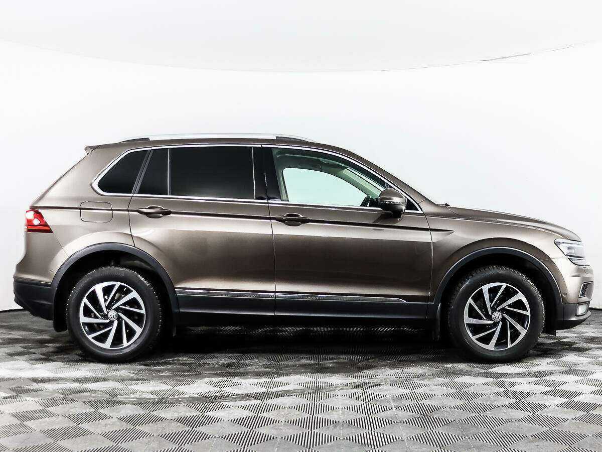 Volkswagen Tiguan 2018 года с пробегом. Фото: #3