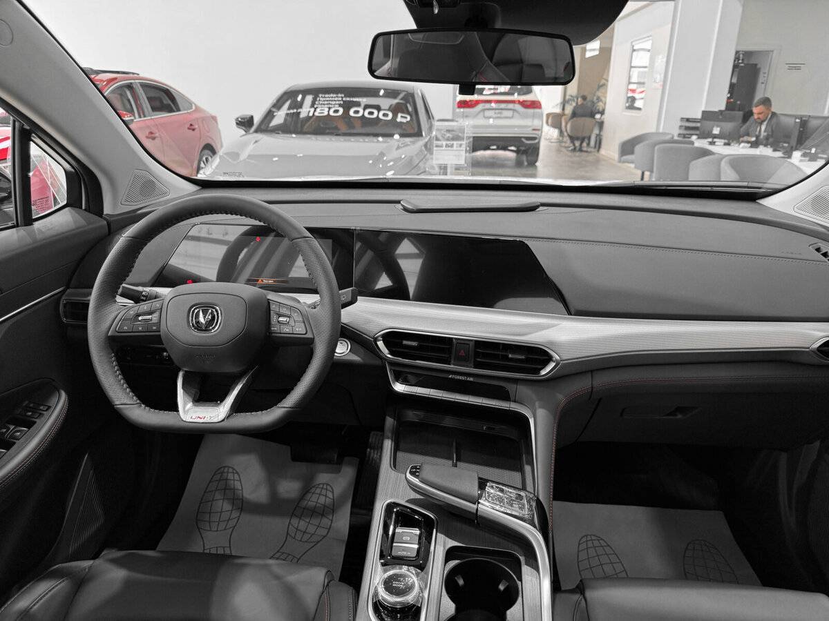 Changan UNI-T 2024 года с пробегом. Фото: #10