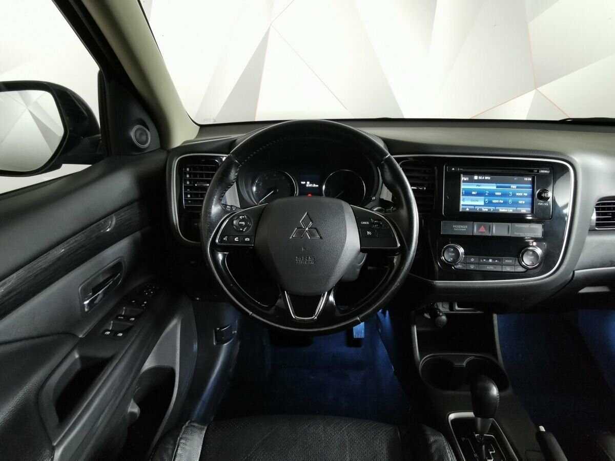 Mitsubishi Outlander 2016 года с пробегом. Фото: #14