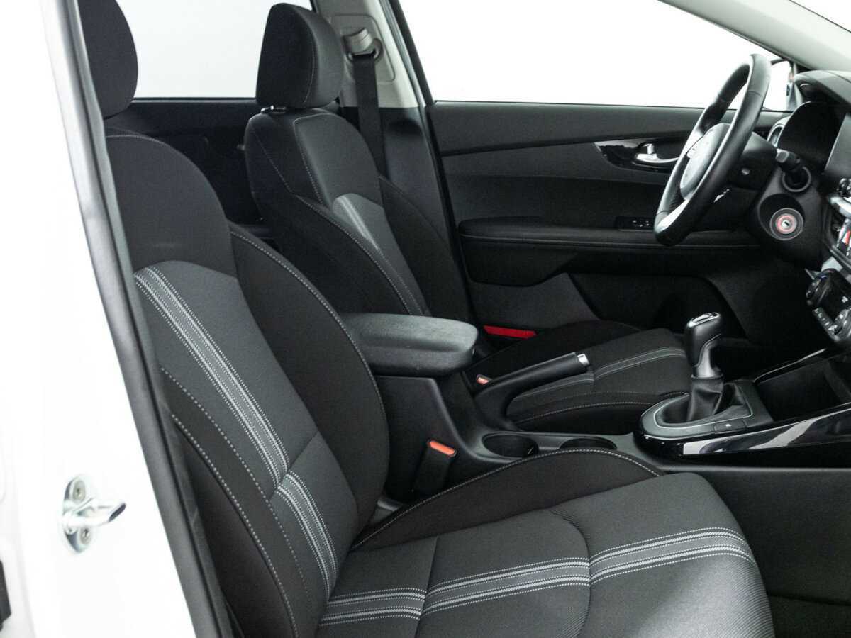 Kia Cerato 2022 года с пробегом. Фото: #15