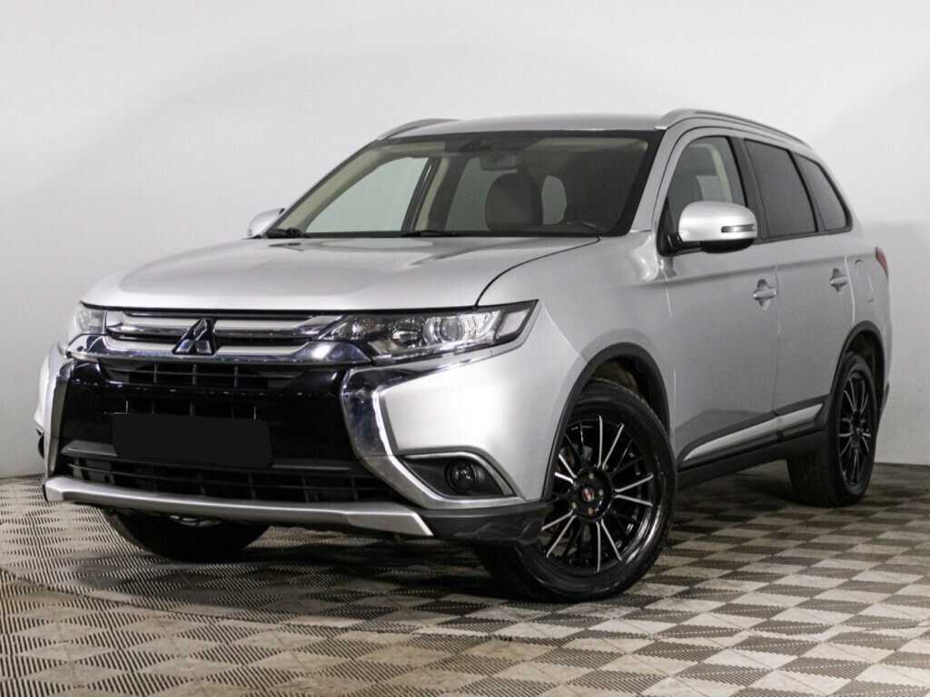 Mitsubishi Outlander 2016 года с пробегом. Посмотреть фото
