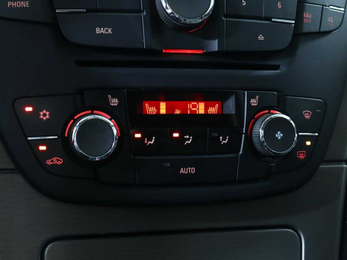 Opel Insignia 2012 года с пробегом. Фото: #9