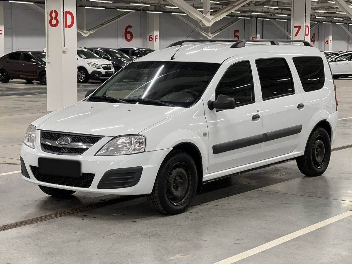 Lada (ВАЗ) Largus 2017 года с пробегом. Посмотреть фото