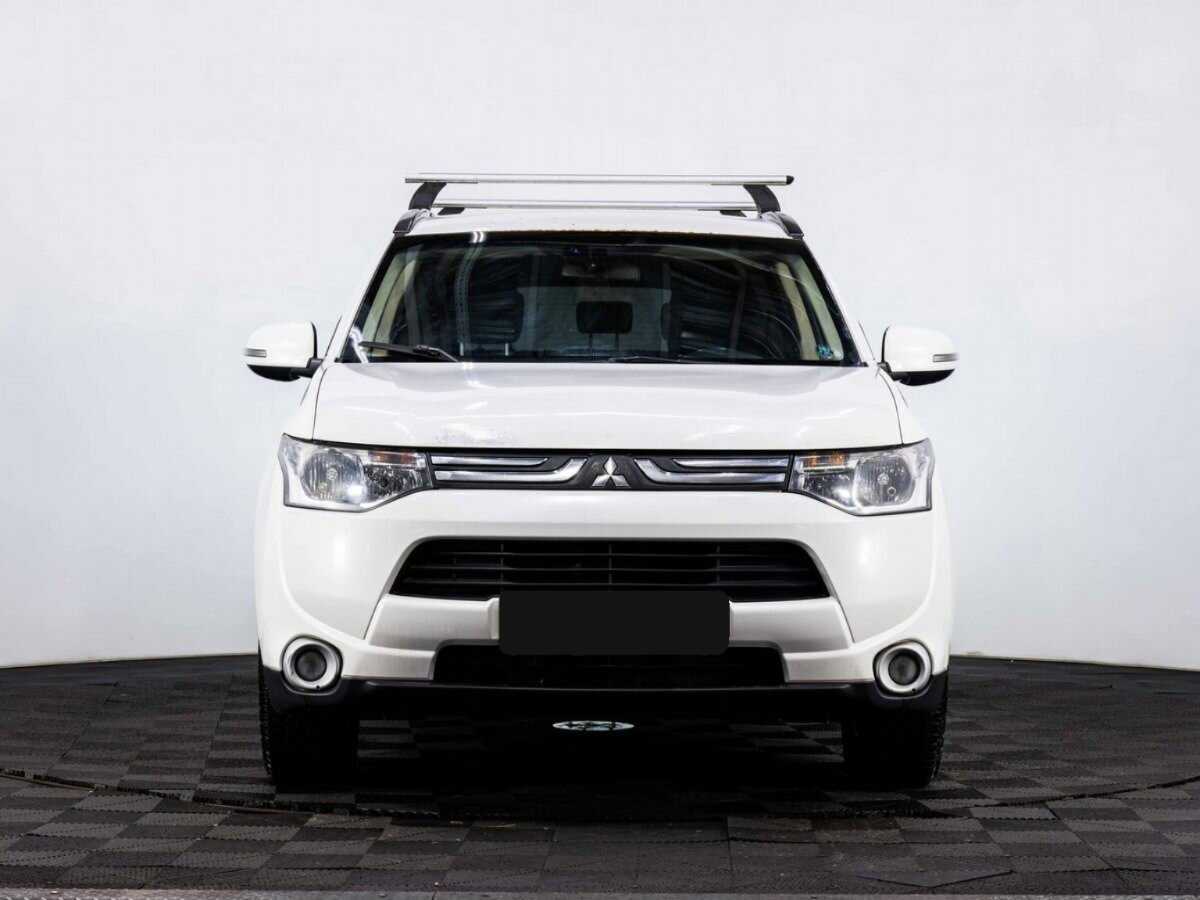 Mitsubishi Outlander 2012 года с пробегом. Фото: #1
