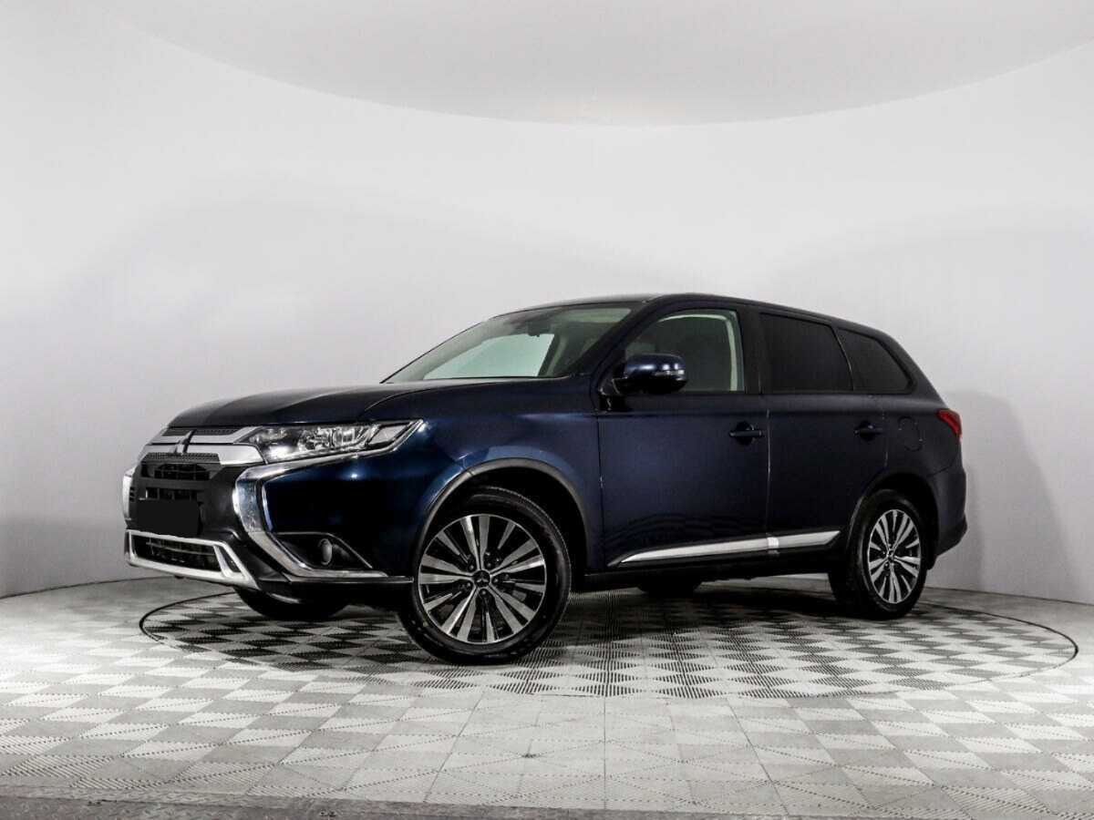 Mitsubishi Outlander 2018 года с пробегом. Посмотреть фото