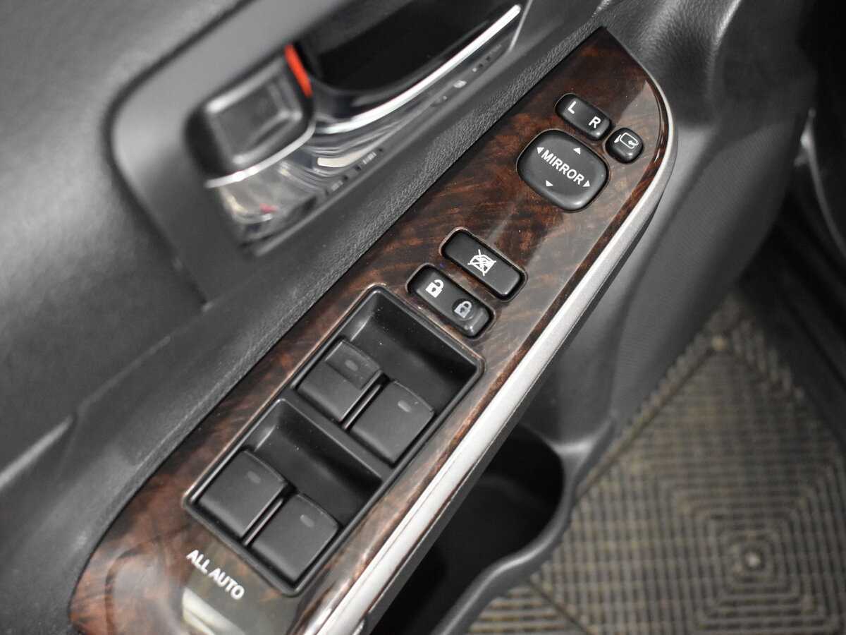 Toyota Camry 2015 года с пробегом. Фото: #7