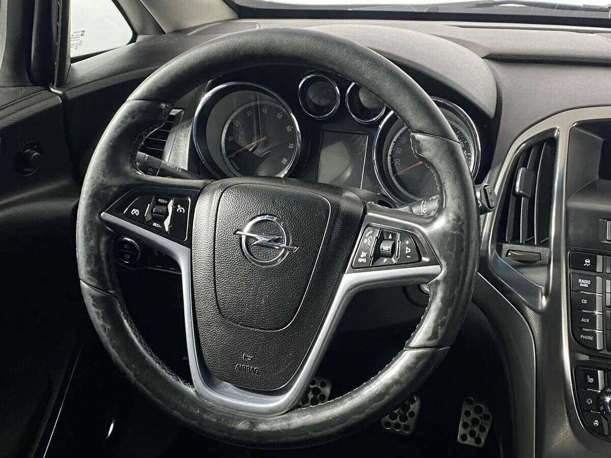 Opel Astra 2012 года с пробегом. Фото: #10