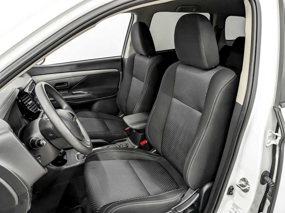 Mitsubishi Outlander 2015 года с пробегом. Фото: #19