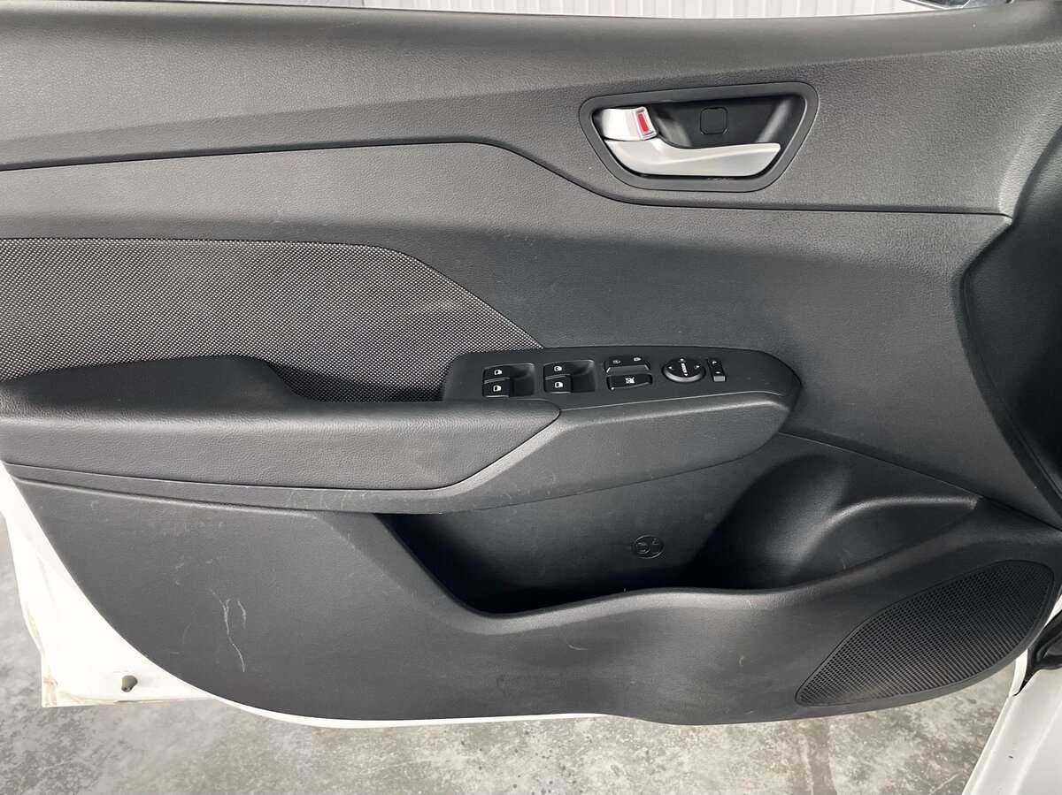 Hyundai Solaris 2018 года с пробегом. Фото: #18