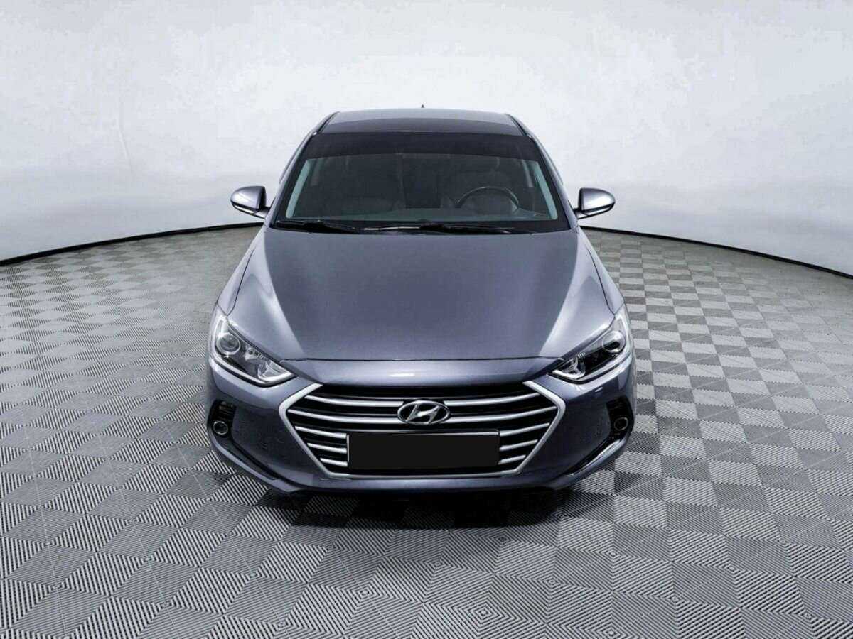 Hyundai Elantra 2018 года с пробегом. Фото: #1