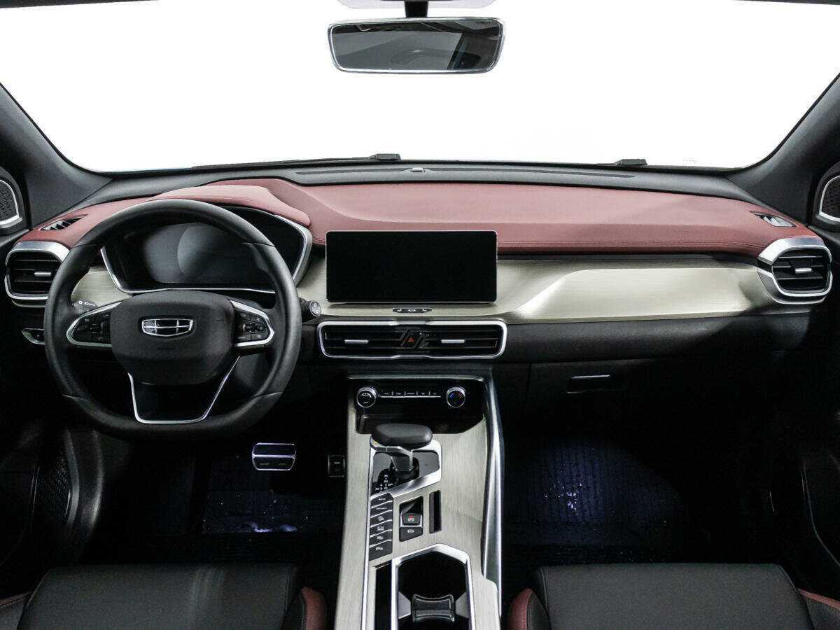 Geely Coolray 2023 года с пробегом. Фото: #12