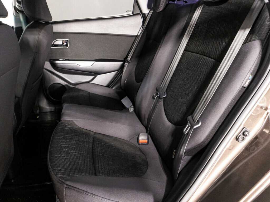 Kia Rio 2015 года с пробегом. Фото: #9