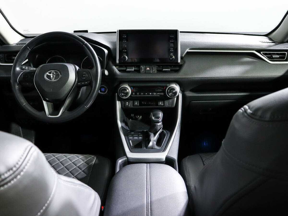Toyota RAV4 2019 года с пробегом. Фото: #9