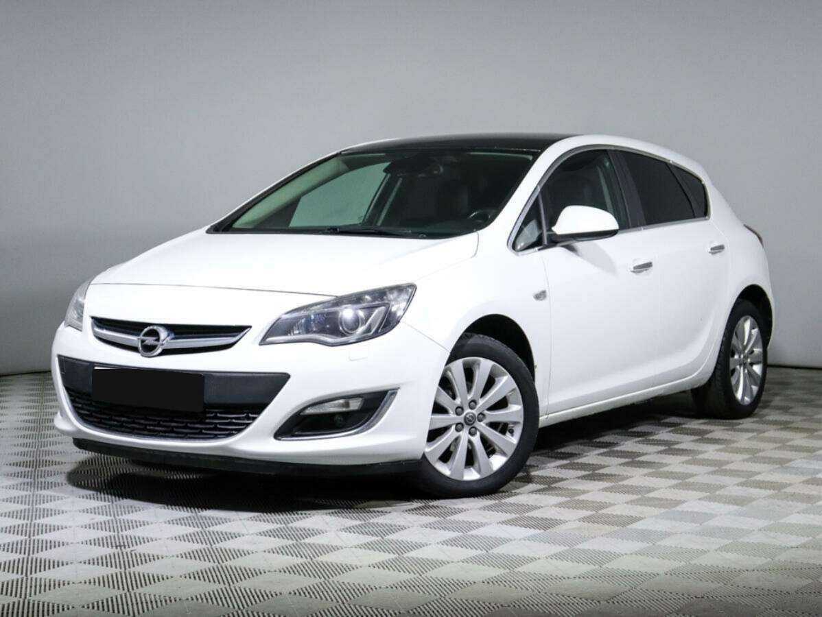 Opel Astra 2012 года с пробегом. Фото: #0