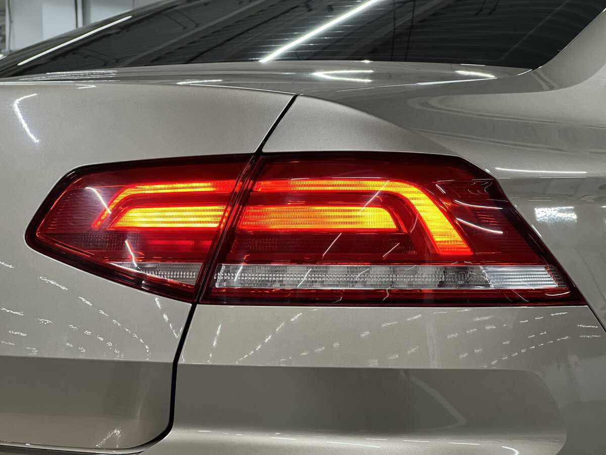 Volkswagen Passat 2016 года с пробегом. Фото: #8