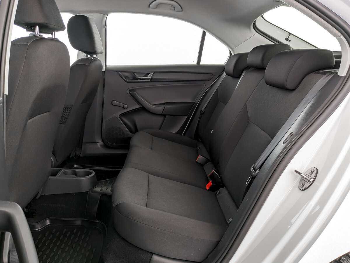 Skoda Rapid 2018 года с пробегом. Фото: #9