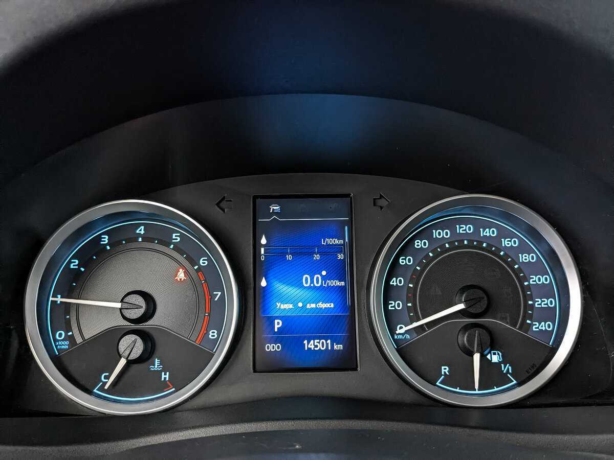 Toyota Corolla 2017 года с пробегом. Фото: #15