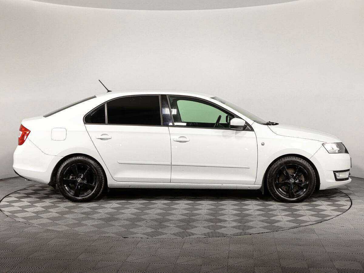 Skoda Rapid 2016 года с пробегом. Фото: #3