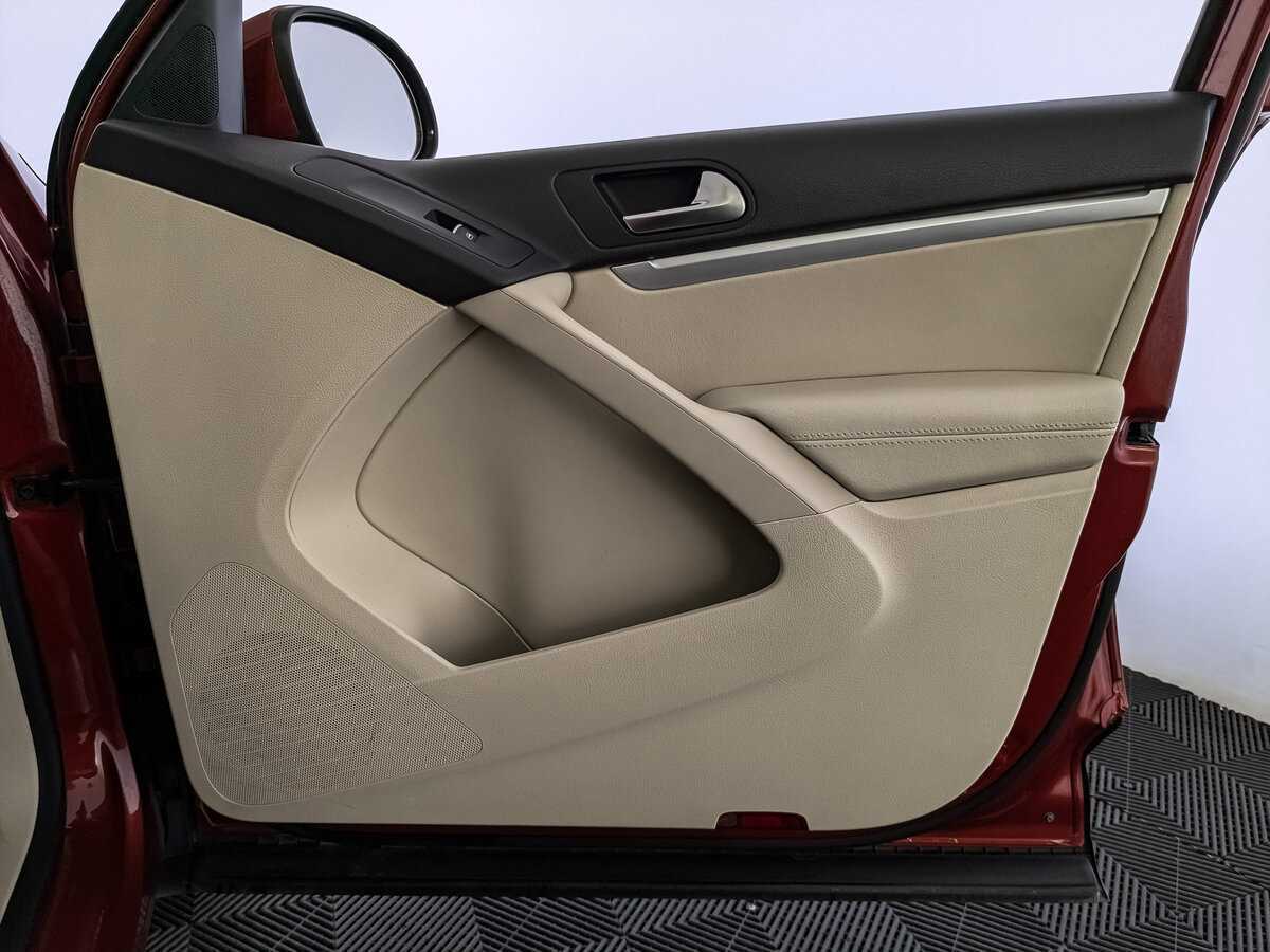 Volkswagen Tiguan 2014 года с пробегом. Фото: #20