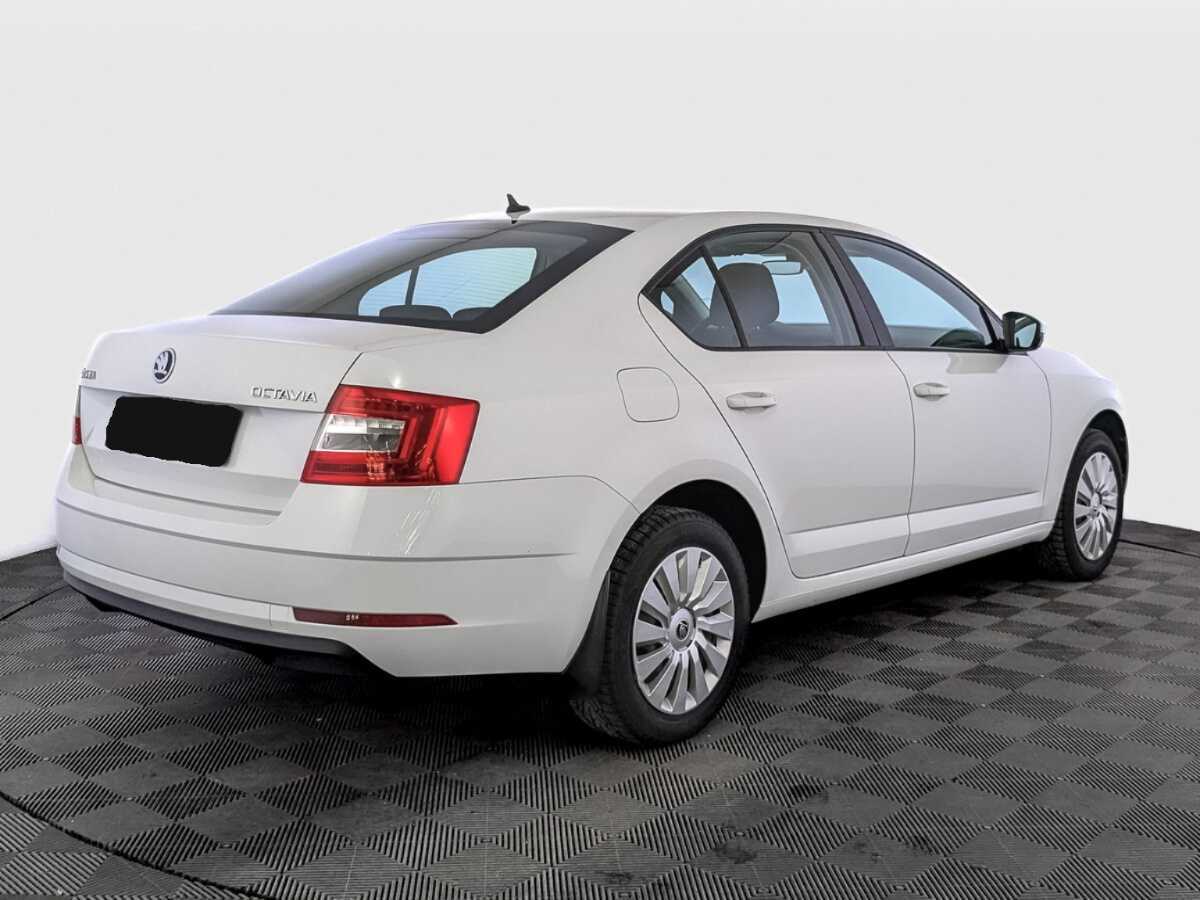 Skoda Octavia 2019 года с пробегом. Фото: #4