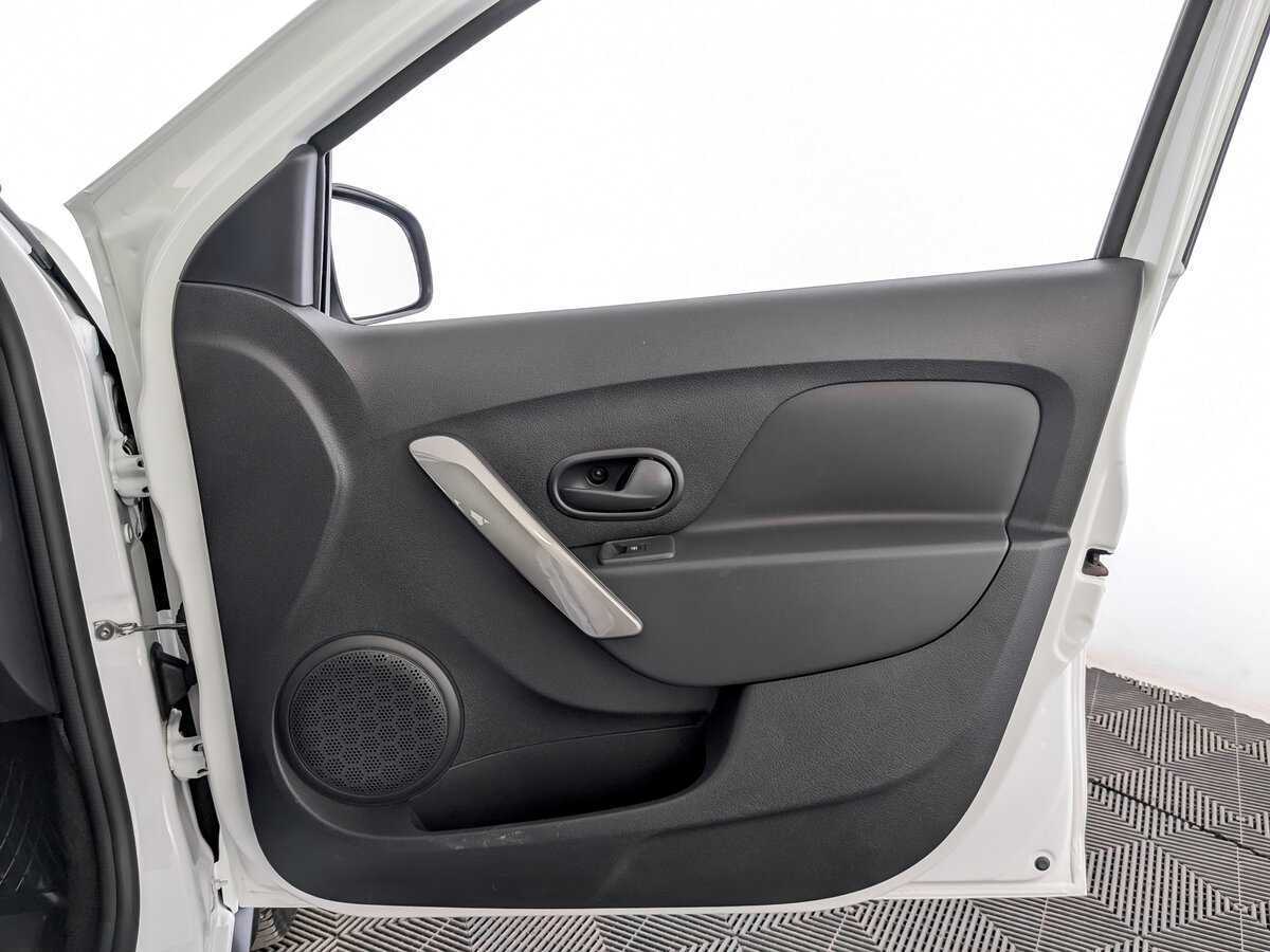 Renault Sandero 2021 года с пробегом. Фото: #21