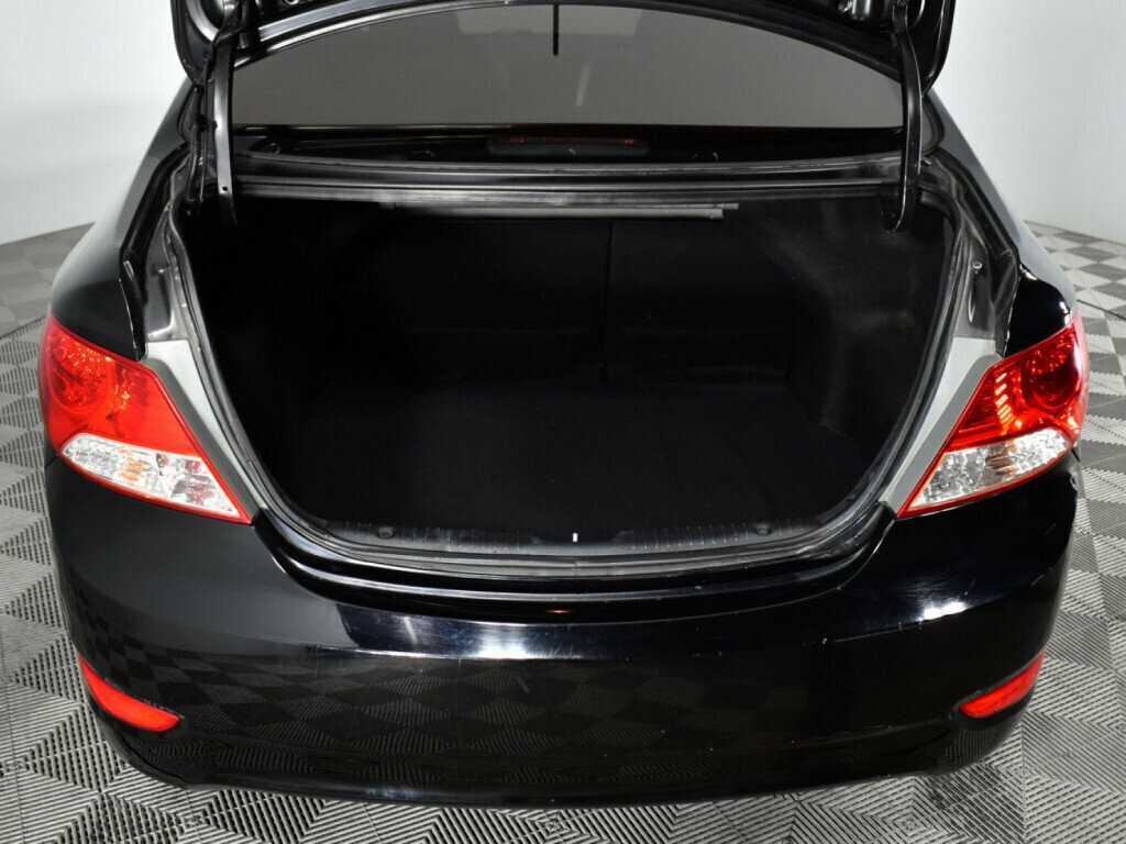 Hyundai Solaris 2012 года с пробегом. Фото: #13