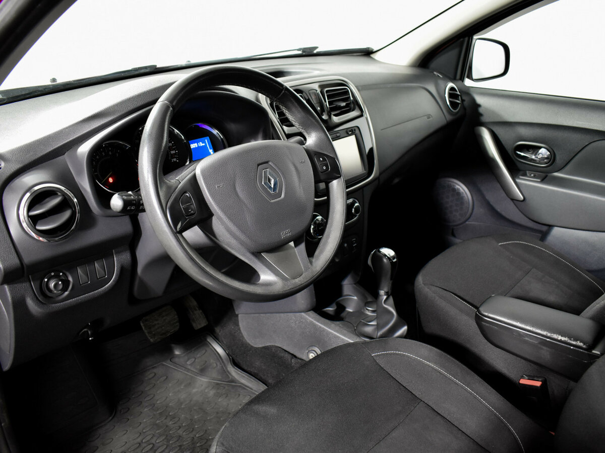 Renault Sandero 2016 года с пробегом. Фото: #8