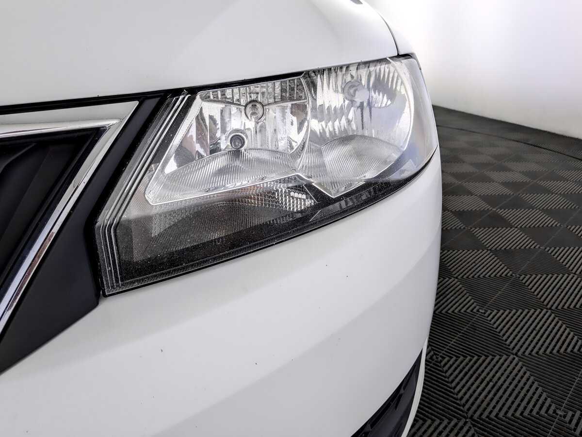 Skoda Rapid 2017 года с пробегом. Фото: #16