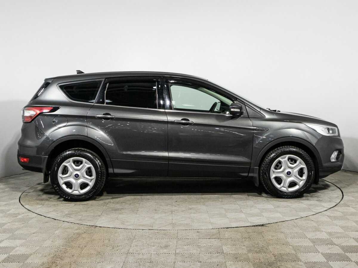 Ford Kuga 2018 года с пробегом. Фото: #3