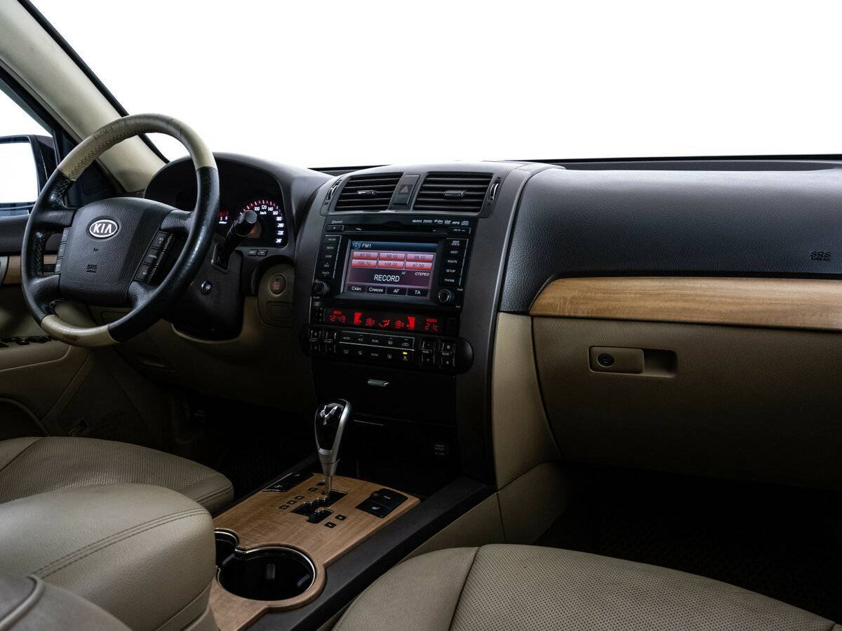 Kia Mohave 2012 года с пробегом. Фото: #8