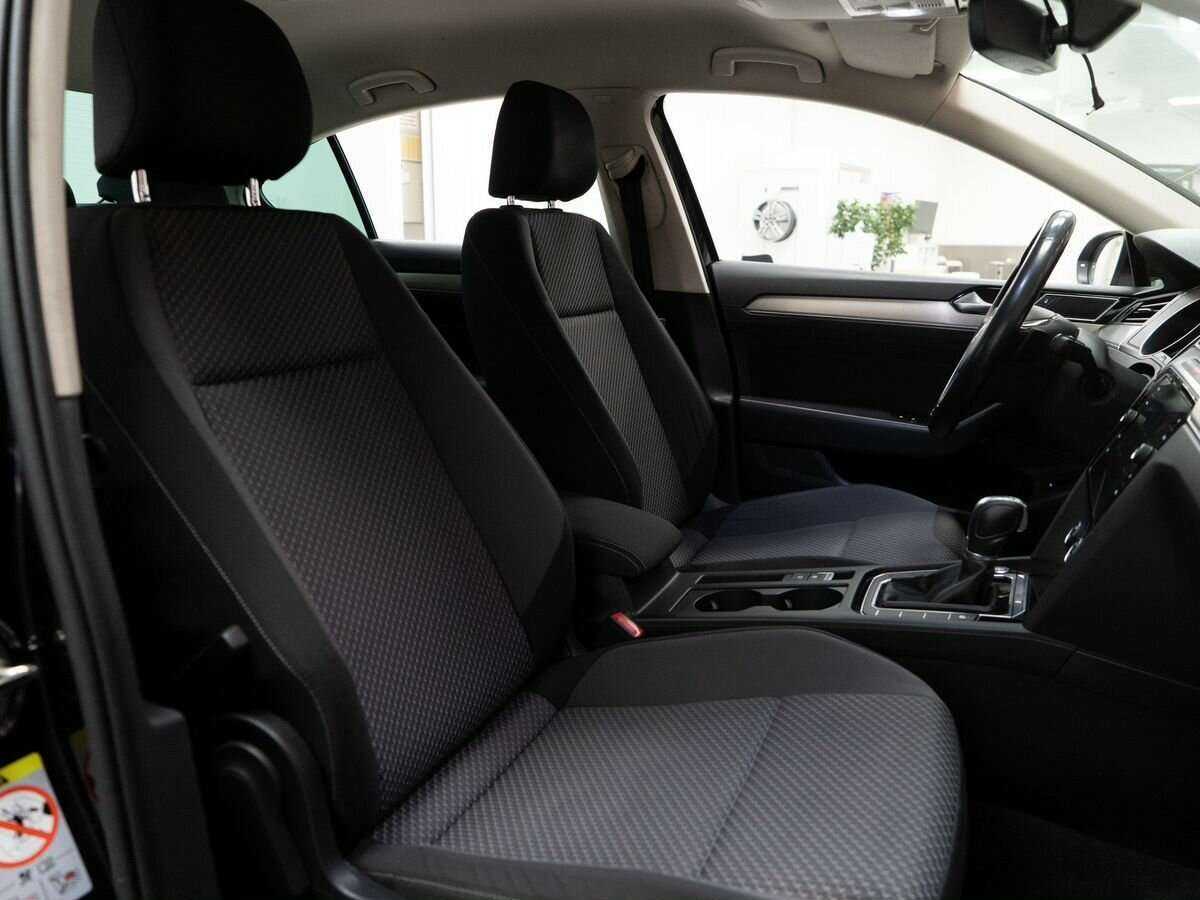 Volkswagen Passat 2017 года с пробегом. Фото: #8