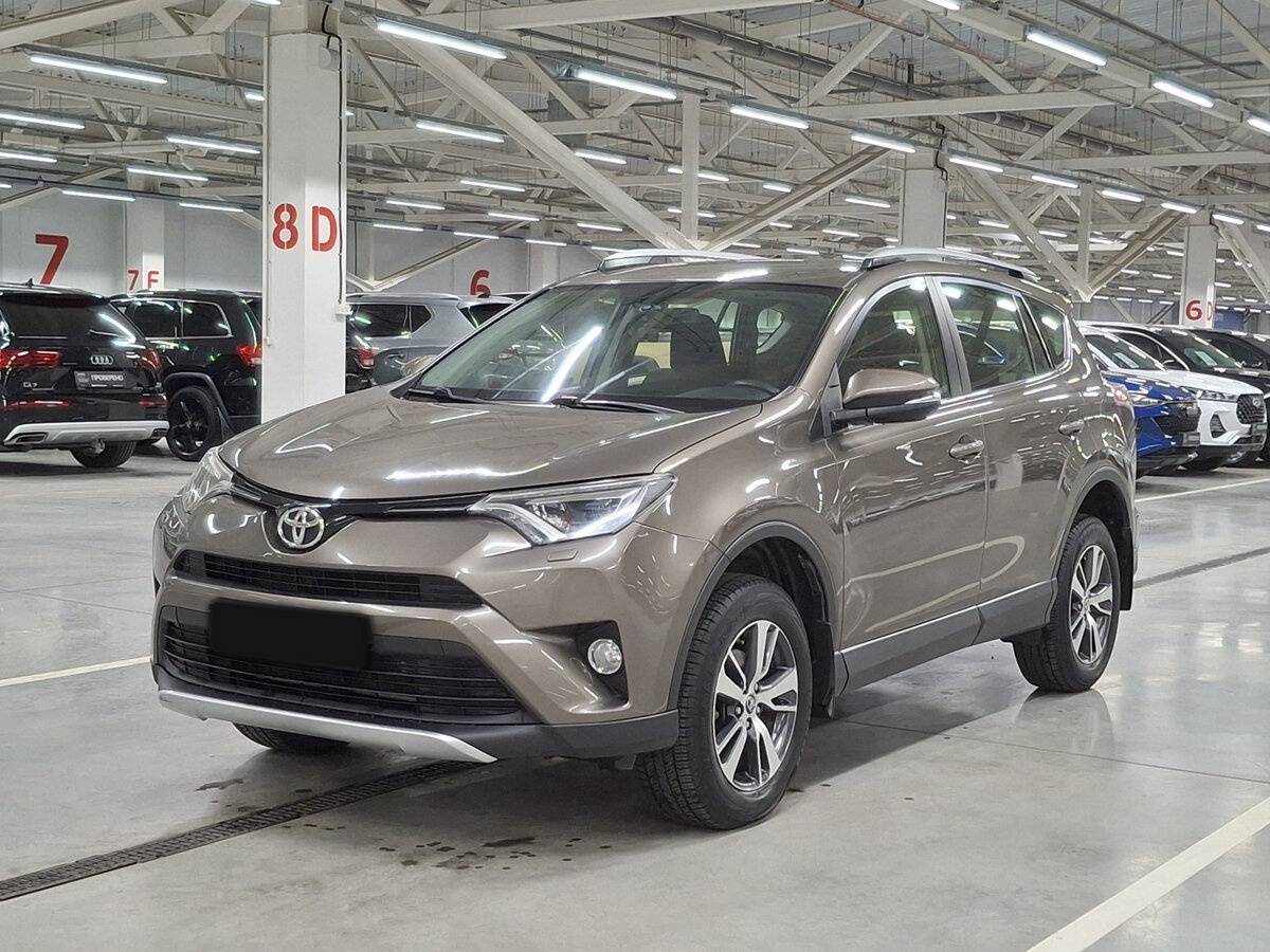 Toyota RAV4 2015 года с пробегом. Посмотреть фото