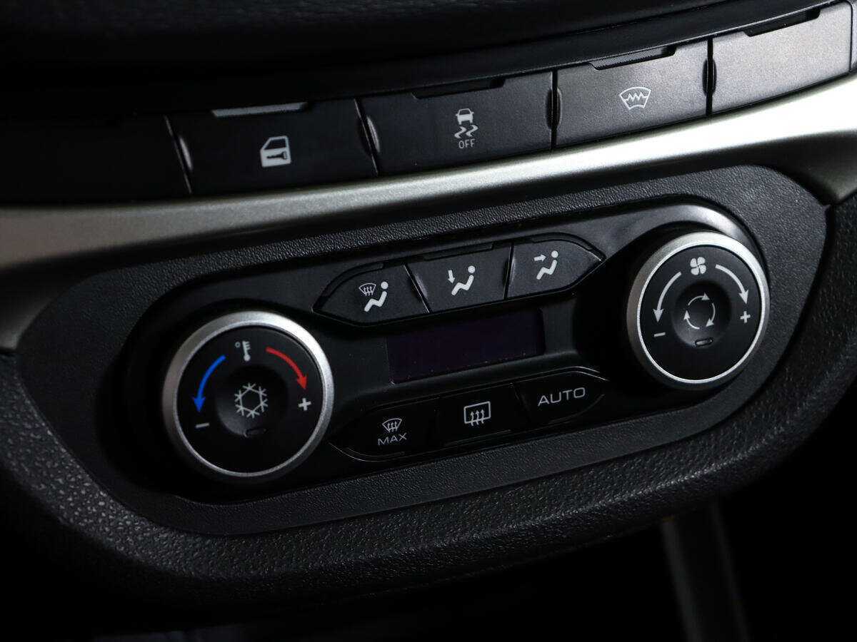 Lada (ВАЗ) Vesta 2019 года с пробегом. Фото: #16