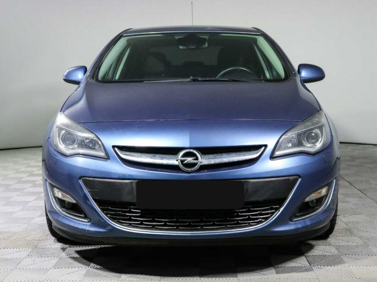 Opel Astra 2014 года с пробегом. Фото: #1
